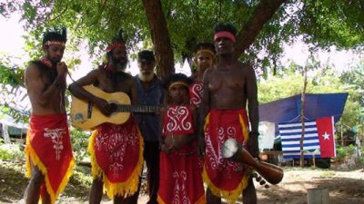 13 20090101_2066762797_wp_refugees_png_web27